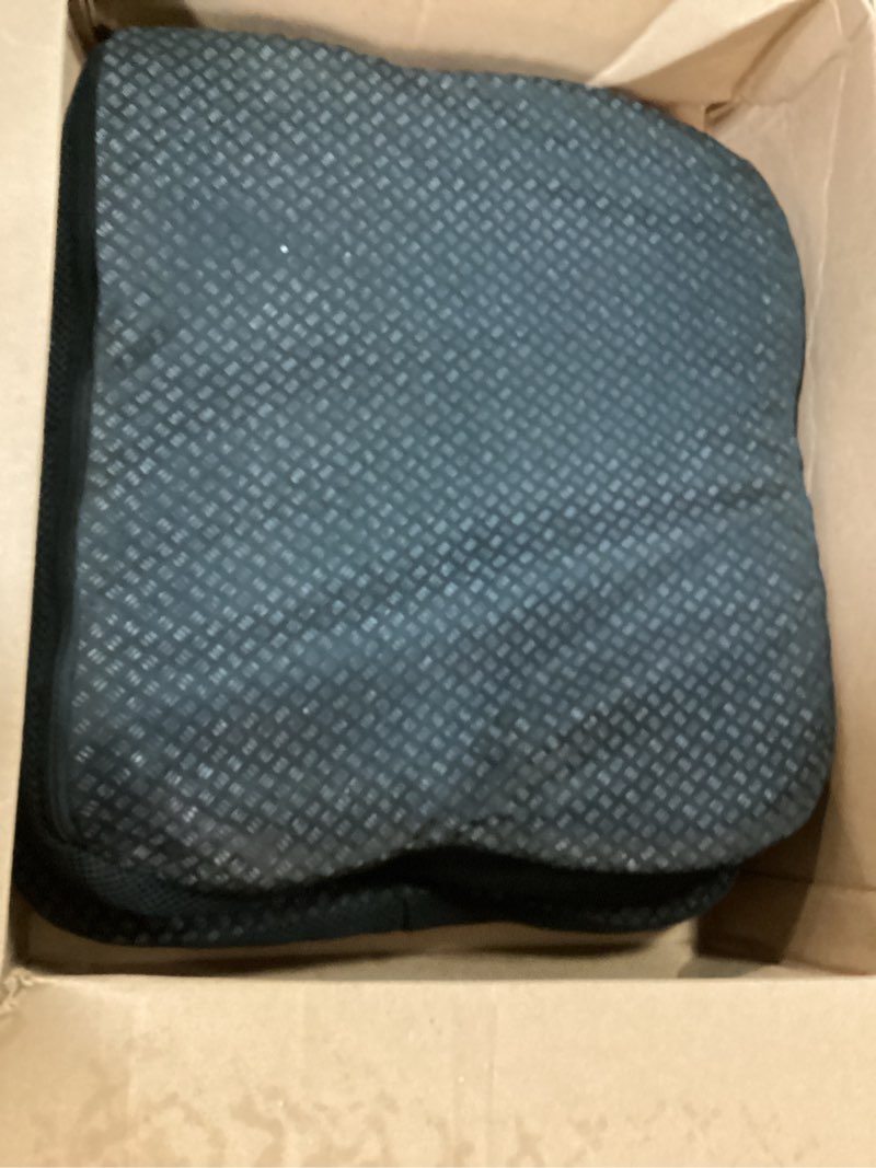https://lotting-media.assets.bidfta.com/lotting_1ddbd893-e186-4346-be60-2ed5a2393cdc