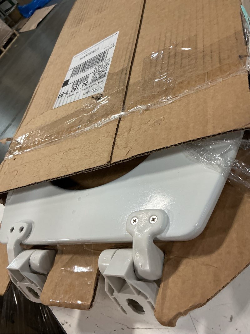 Condition photo showing Good Condition for mayfair linden slow close toilet seat, non slip heavy duty wood, easy install, round, white round traditional hinge