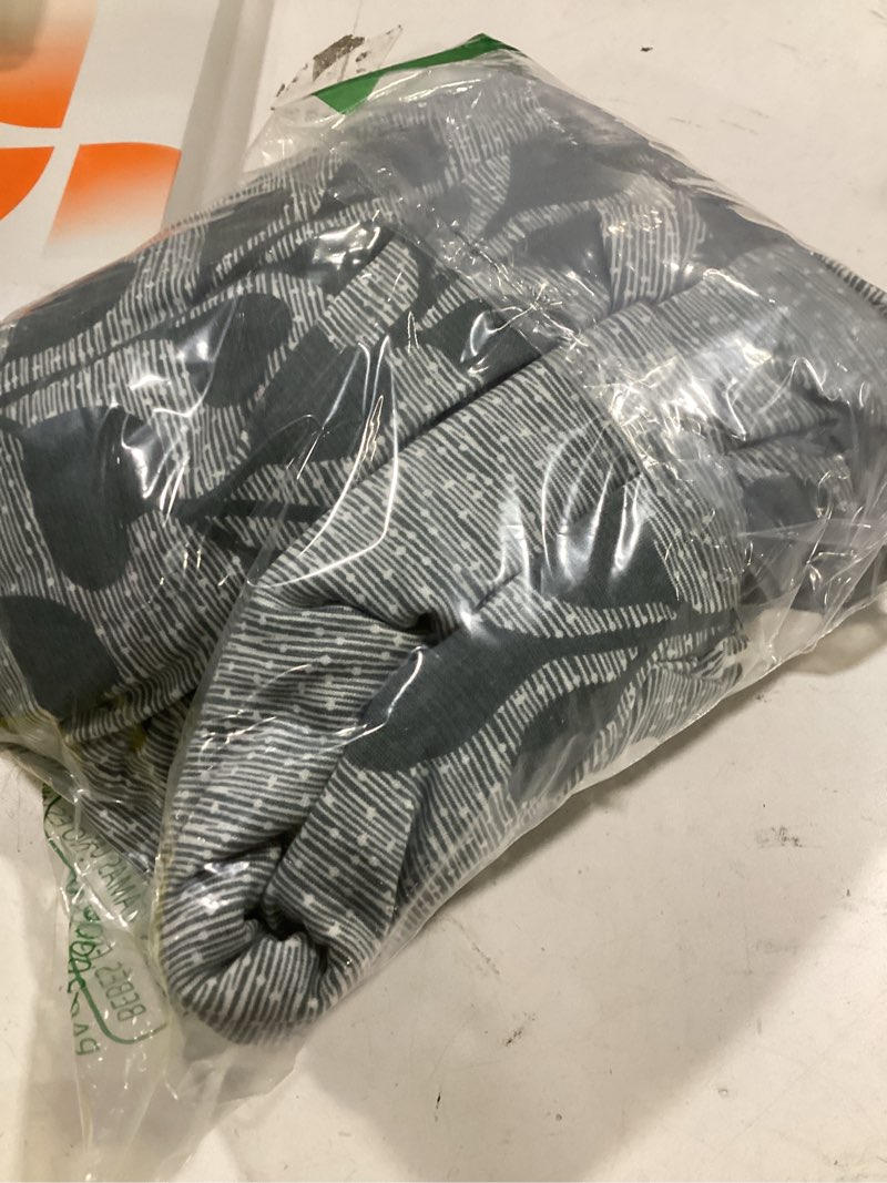 Condition photo showing Good Condition for Similar Stretchy Parson Chair Slipcovers for Dining Room Chair seat Covers Chair Protectors for Party Pet Protection Universal Fit Soft Polyester (Set of 4, Light Gray) Light Gray 4