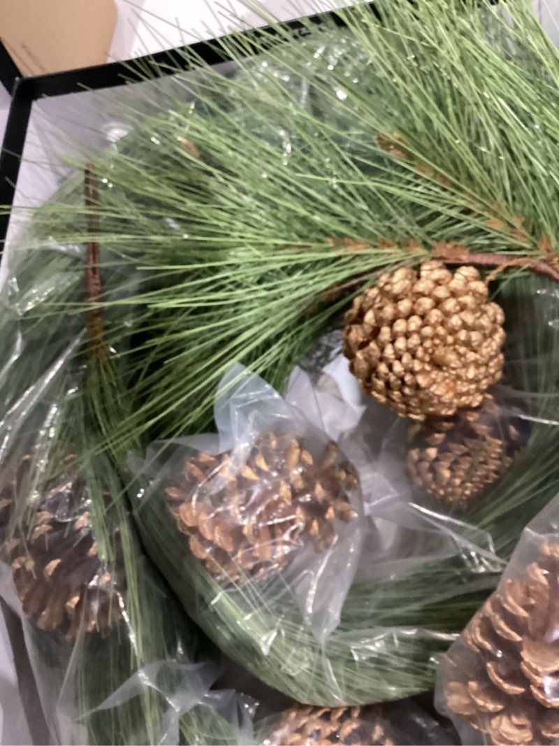 Condition photo showing Good Condition for Dayuleaf 6 ft Long Pine Needle Garland with Gold pinecones- Green Evergreen Greenery for Mantle & Fireplace