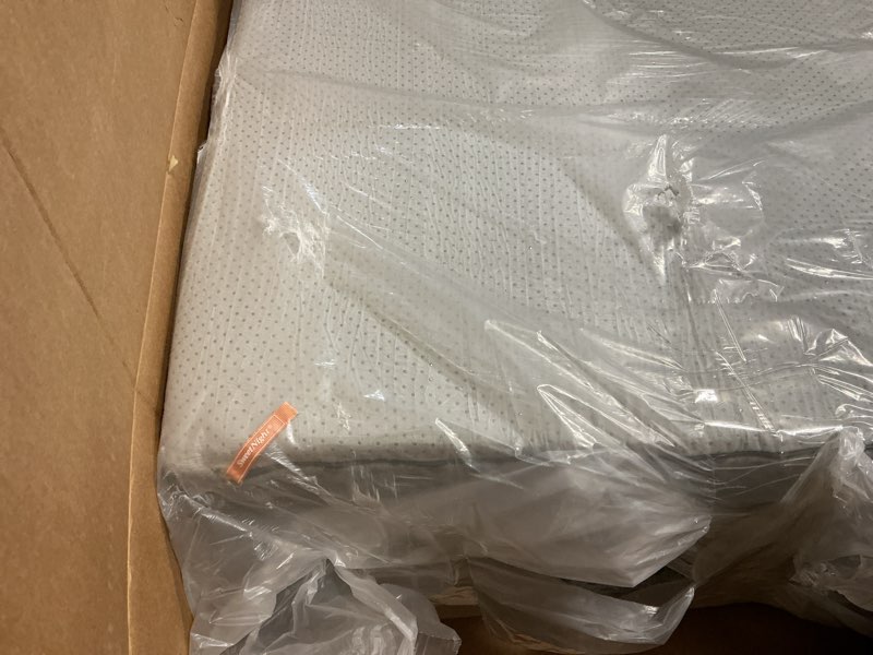 Condition photo showing Good Condition for sweetnight tri folding mattress - 4-inch foldable mattress with a collapsible and washable cover | medium-firm with non-slip design | suitable for rv travel, camping, guest ?full?