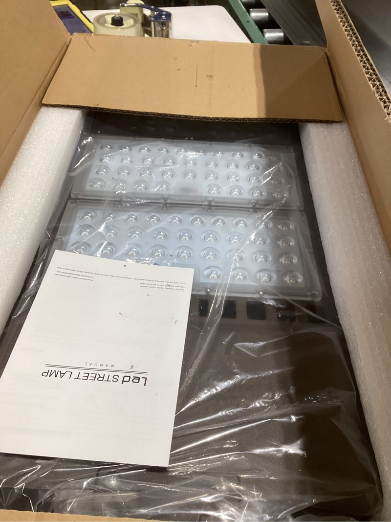 Condition photo showing Good Condition for ledmo 300W LED Parking Lot Light 36000LM 5000K Adjustable Slip Fit Mount Security Lighting with Dusk-to-Dawn Photocell IP65 Waterproof LED Stadium Flood Light for Garage, Yard, Street 300W/Slip Fit/1PC