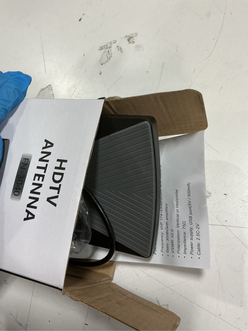 Condition photo showing As Is for TV Antenna Indoor, 2025 Long Range Antenna for Smart TV with Amplifier Signal Booster for Local Channels,Digital inddor Antenna for All Older TV's-Supports 4K 1080p -33ft Long Cables