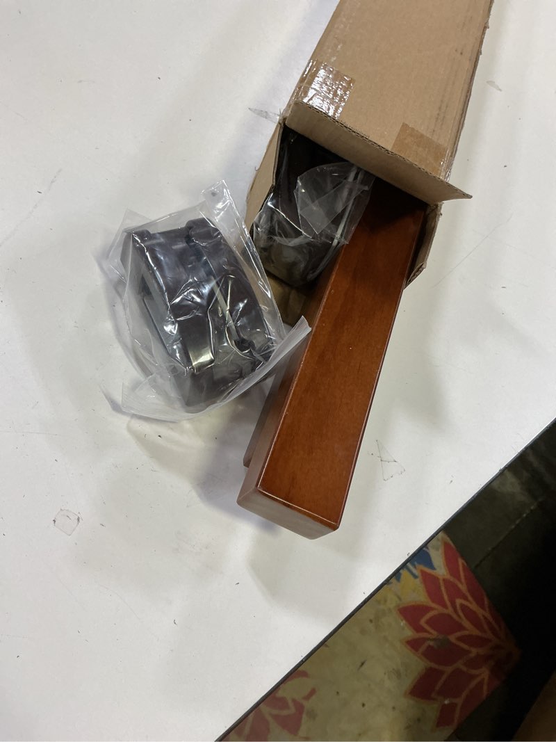 Condition photo showing Good Condition for summer infant banister to banister gate mounting kit - fits round or square banisters, accommodates most hardware & pressure mount baby gates up to 37” tall, gate sold separately 37 inch - 2 count (pack of 1)