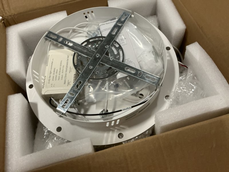 Condition photo showing Good Condition for Malnutcolor Modern Low Profile 36 Inch White Flush Mount Ceiling Fan with 3 Light Color 6 Speeds, Fandelier for Living Room 36"-White-6 Leaves