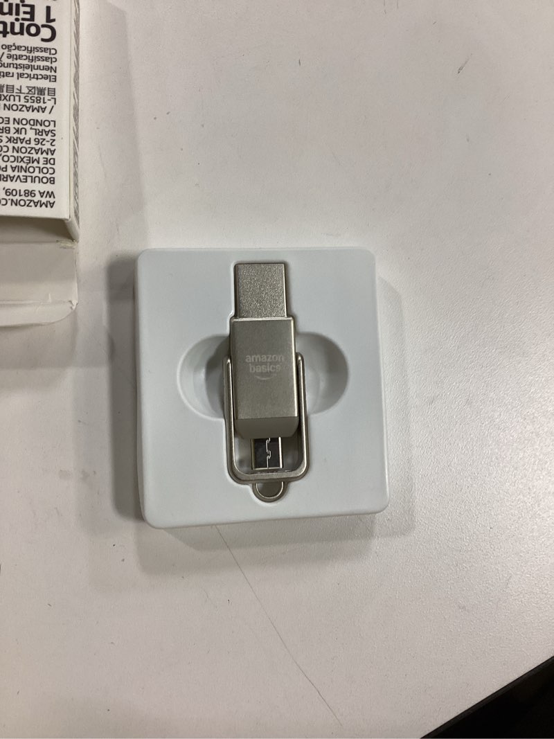 Condition photo showing Good Condition for Amazon Basics 512GB USB Flash Drive, Thumb Drive Memory Stick with USB C and USB A Dual Ports, Champagne Silver