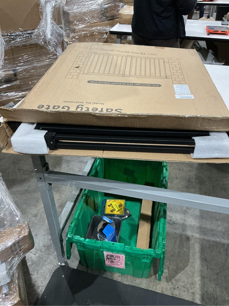Condition photo showing Good Condition for babelio baby gate for stairs, kitchen & doorways, no bottom bar| one-handed operation| auto-close| hardware mount (drill needed) safety dog/pet gate (black - b17, 26-43" w, 28" h)