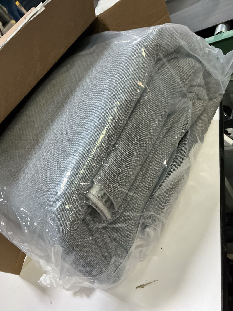 Condition photo showing Good Condition for (Similar)Toneed Abstract Area Rug Modern Washable Rug Soft Non Slip Rug Low Pile for Bedroom Living Room Dining Room Grey 4x6 Feet Grey 4x6Feet