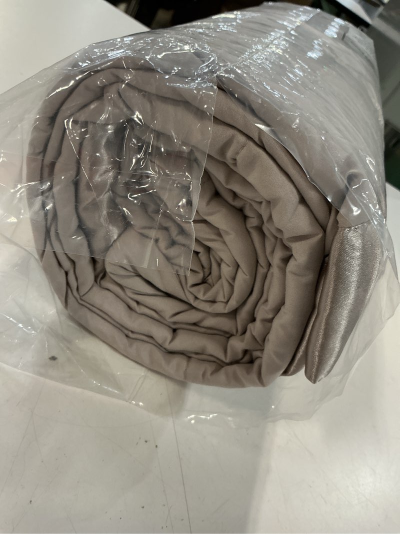 Condition photo showing Good Condition for madison park windom down alternative blanket, premium 3m scotchgard moisture wicking treatment, lightweight and soft bed cover for all season, satin trim, grey twin satin trim, warm grey twin