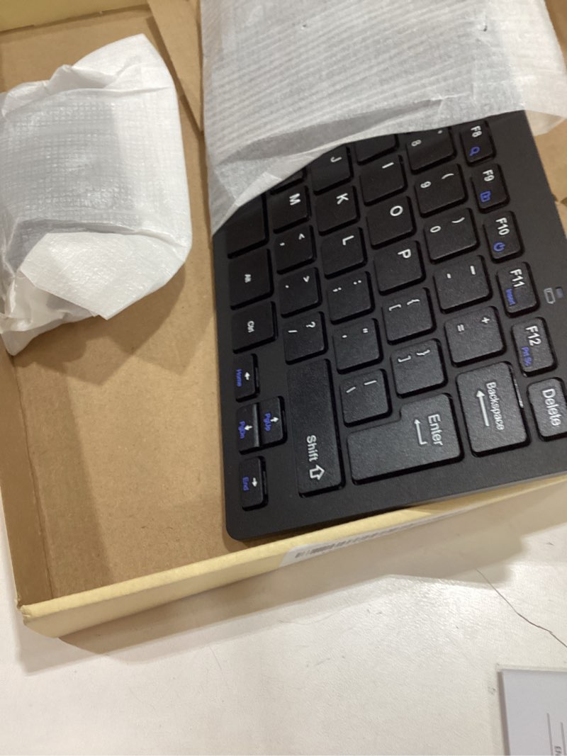 Condition photo showing Good Condition for tecknet wireless keyboard and mouse combo, mini cordless computer keyboard and mouse set 2.4ghz, silent adjustable 1600 dpi, quiet click, lag-free for computer, laptop, pc, windows, mac, chrome os black