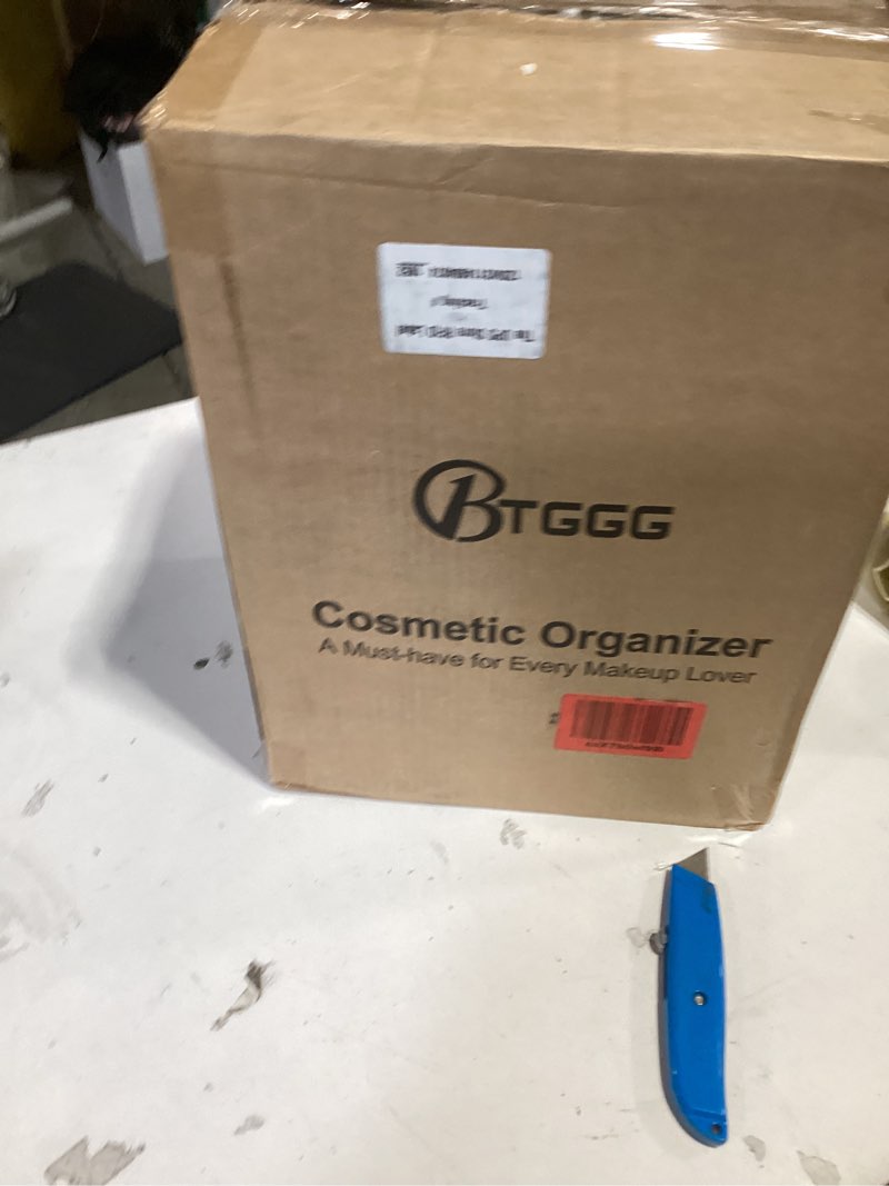 Condition photo showing Good Condition for Cosmic organizer