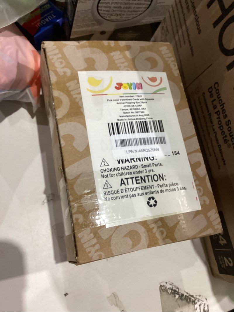 Condition photo showing New/Like New for JOYIN 28 PCS Pink Valentines Cards with Animal Popping Eyes Keychains for Gifts Party Favor, Classroom Exchange Prize, Valentine’s Greeting Cards Frog