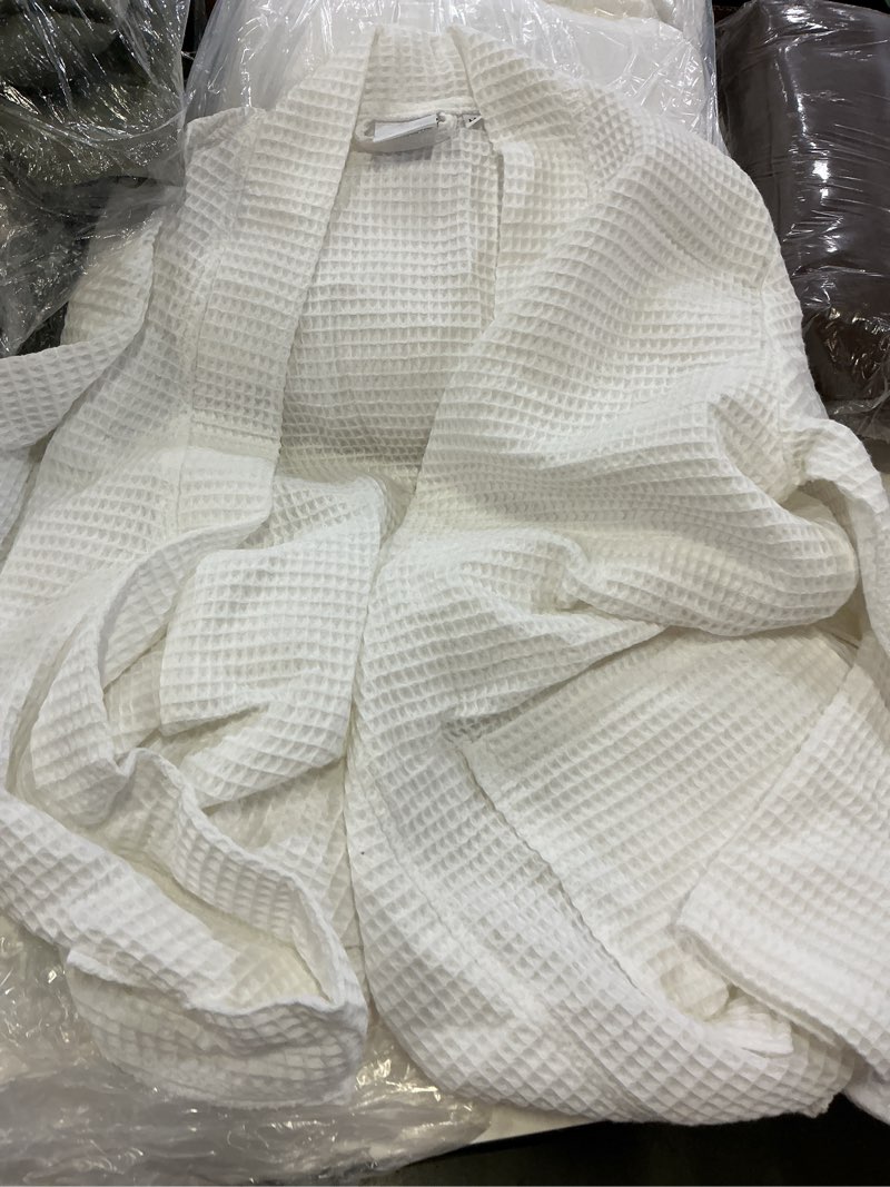 Condition photo showing Good Condition for organic turkish waffle robe white medium 