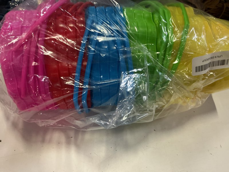Condition photo showing Good Condition for yinder 20 packs sand buckets bulk for kids, 6.5 in rum plastic bucket pails beach toys for summer pool party favors