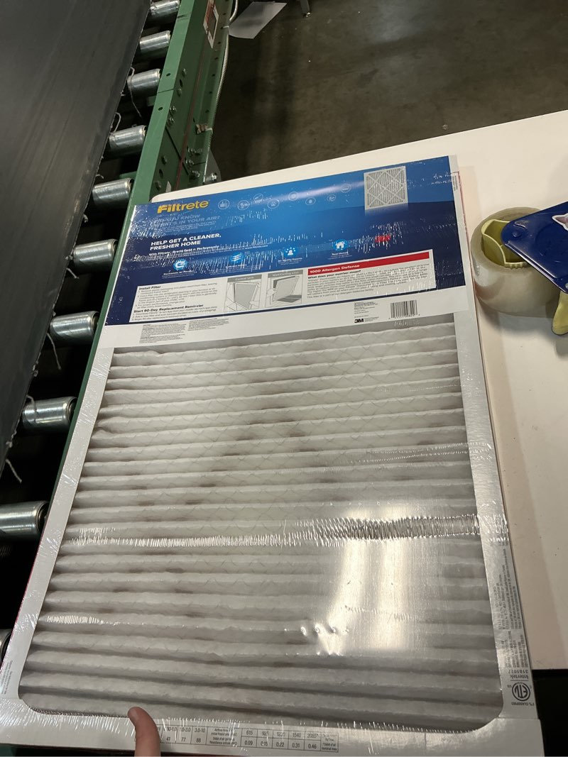 Condition photo showing New/Like New for 3m company 9822-6 red 3 month micro allergen filtrete filter