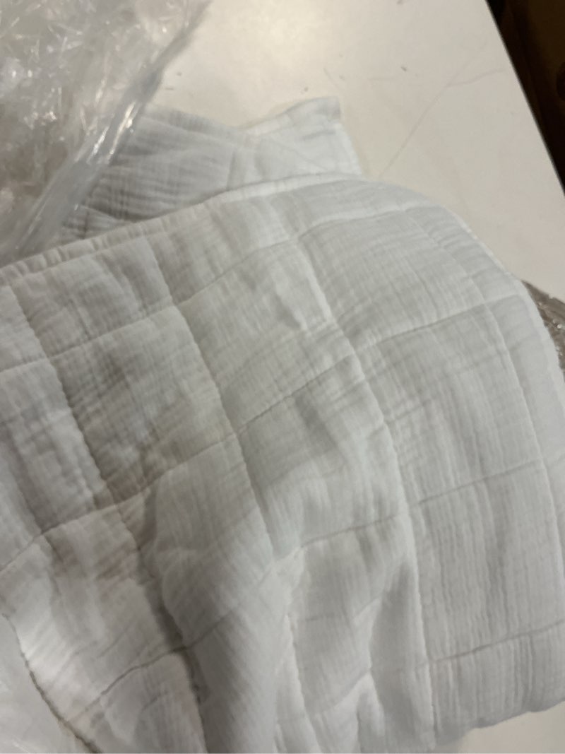 Condition photo showing Good Condition for european linen pillowcase set king 