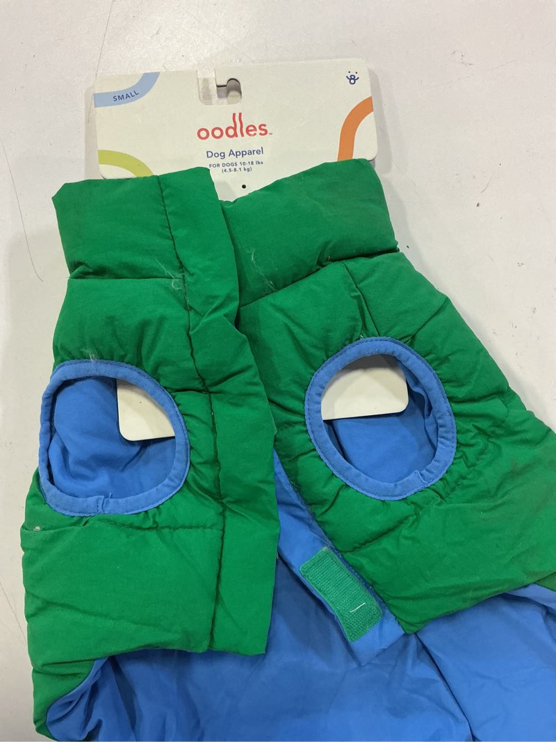 Condition photo showing Good Condition for oodles green quilted puffer bubble hem fall dog jacket, s