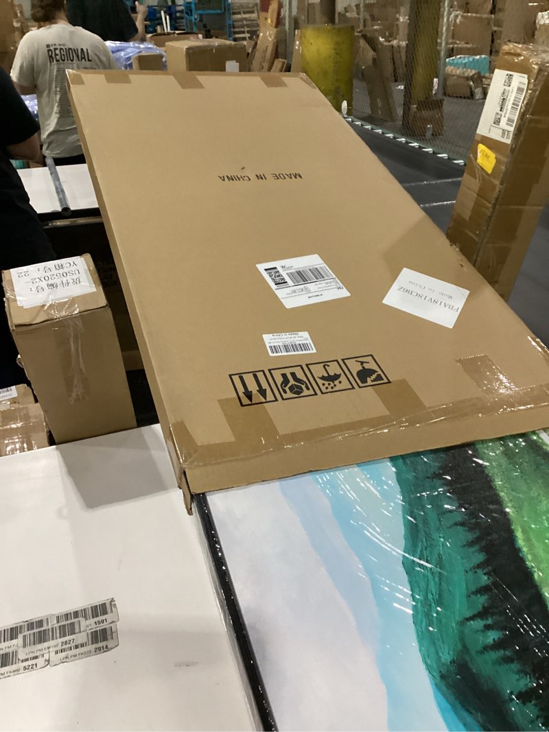 Condition photo showing Good Condition for wall Art 