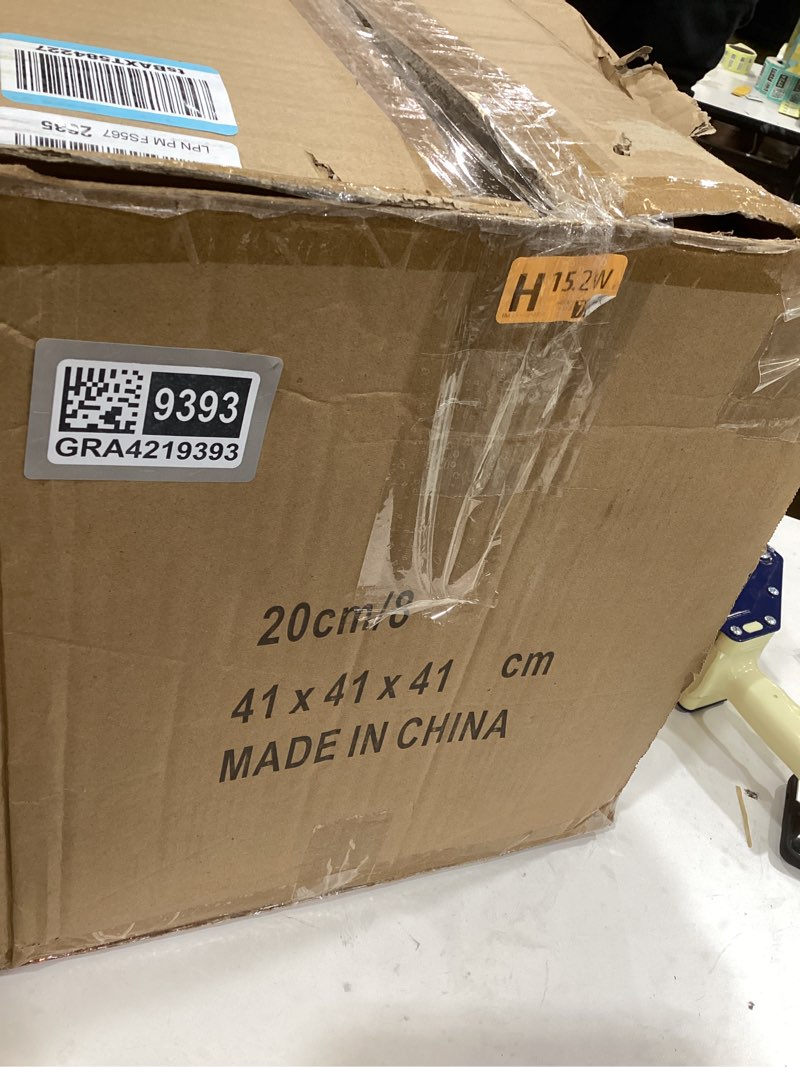 Condition photo showing Good Condition for Ornaments