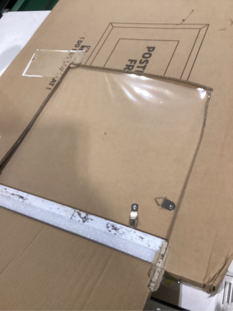 Condition photo showing Good Condition for Hongkee 22x28 Frame Set of 2, Distressed White Wood Style - Display 18x24 Picture Frame with Mat or 