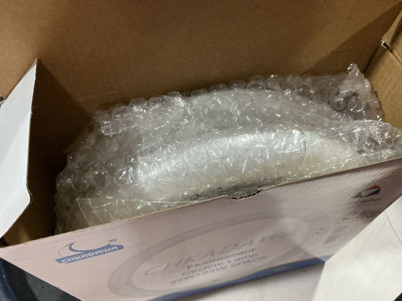 Condition photo showing Good Condition for chkadawa fc8t9/cw circular fluorescent light bulb, 8 inch round t9 22w circline bulbs replacement for circle ceiling fixture, cool white 4100k 1350 lumens, g10q 4 pin base, 2 pack
