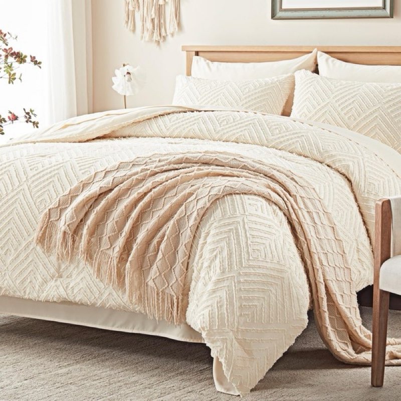 zzlpp full comforter set 7 pieces, cream tufted bed in a bag with comforter and sheets, all season boho bedding sets with 1 comforter, 2 pillow shams, 2 pillowcases, 1 flat sheet, 1 fitted sheet