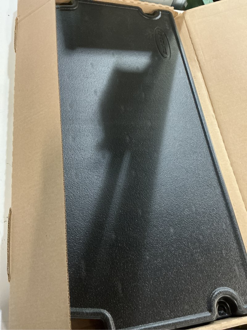 Condition photo showing Good Condition for suncast multicolor shelf- vertical shed accessory