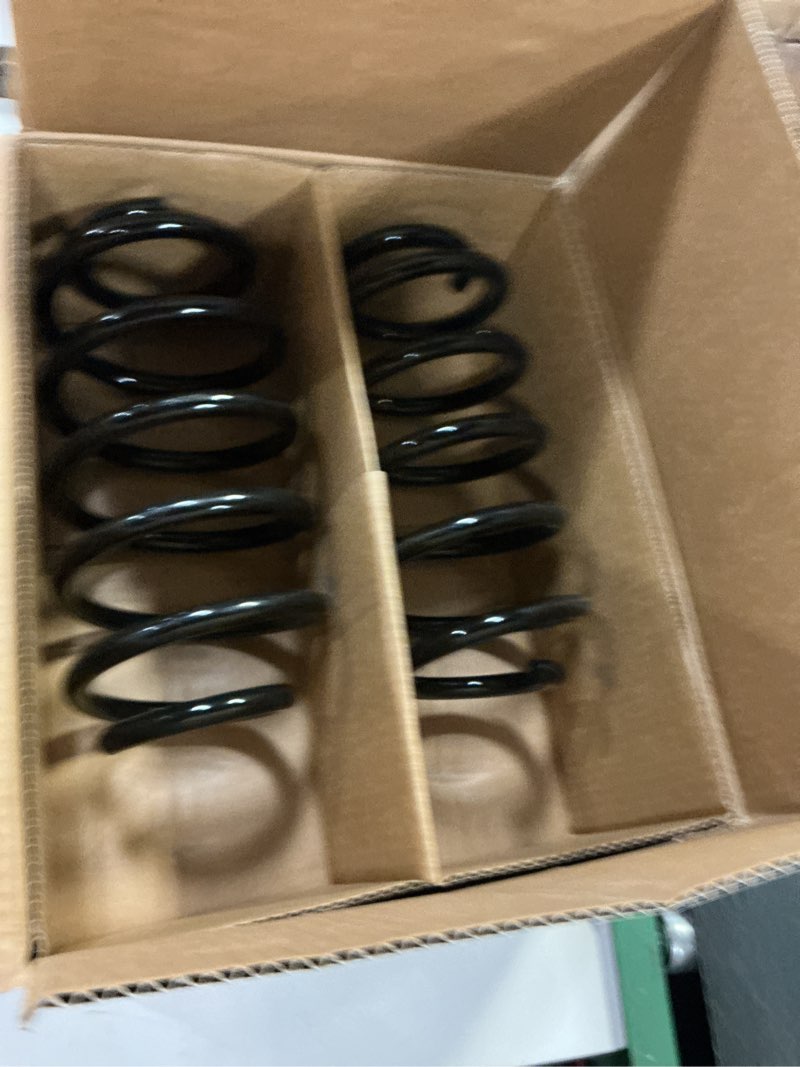 Condition photo showing New/Like New for MOOG 81528 Coil Spring Set for Dodge Grand Caravan