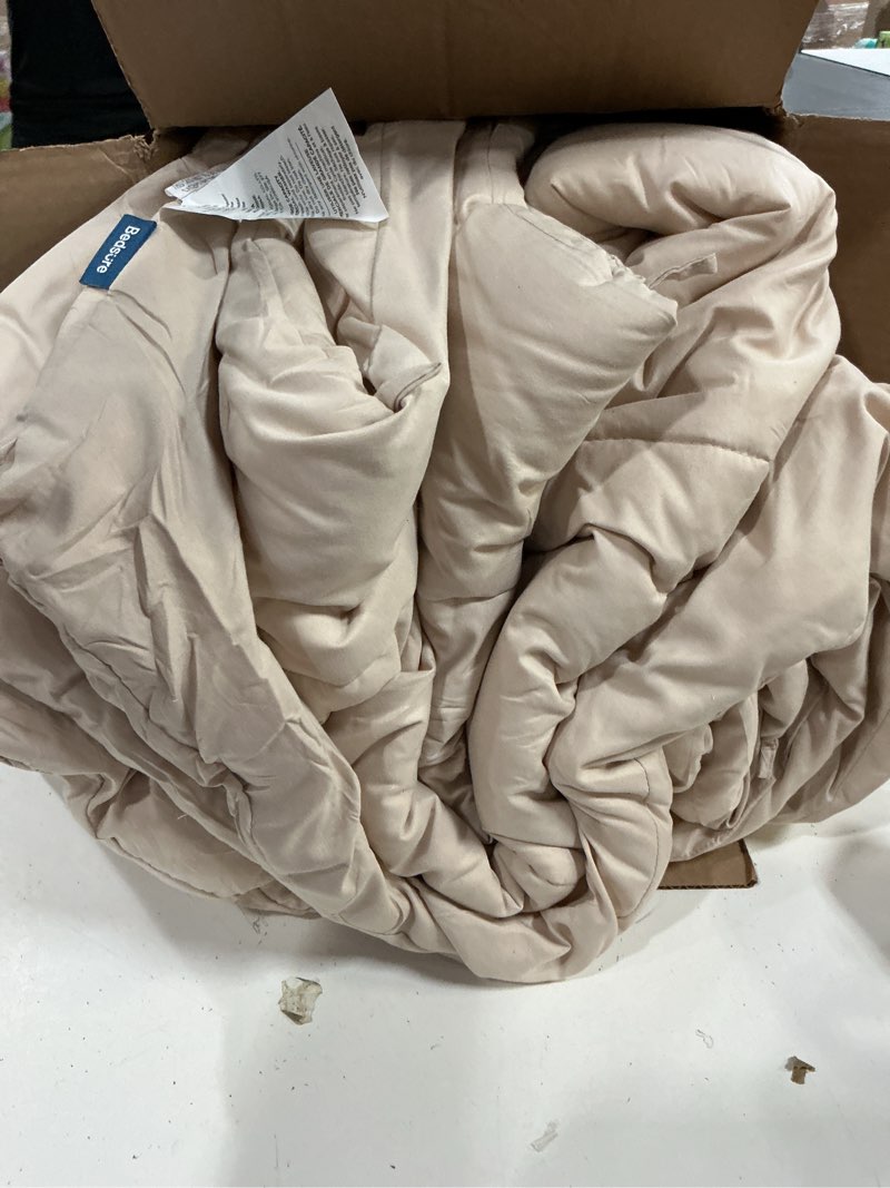 Condition photo showing As Is for bedsure comforter duvet insert - quilted comforters twin xl size, all season duvet, gentlesoft down alternative bedding, with 8 tabs, gifts for women/men, beige, twin xl 92 x 68 inches beige twin xl