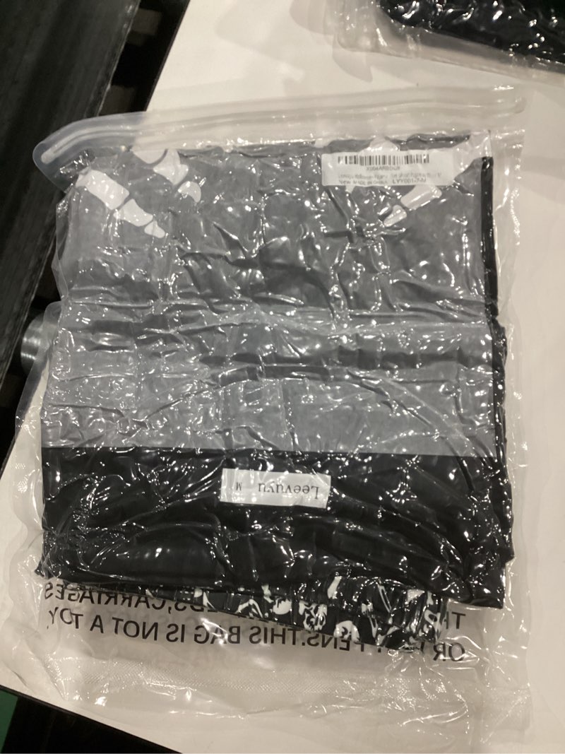 Condition photo showing New/Like New for Women Cute Pajamas Short Sleeve Tops and Shorts Pajamas Set Sleepwear Medium Black4