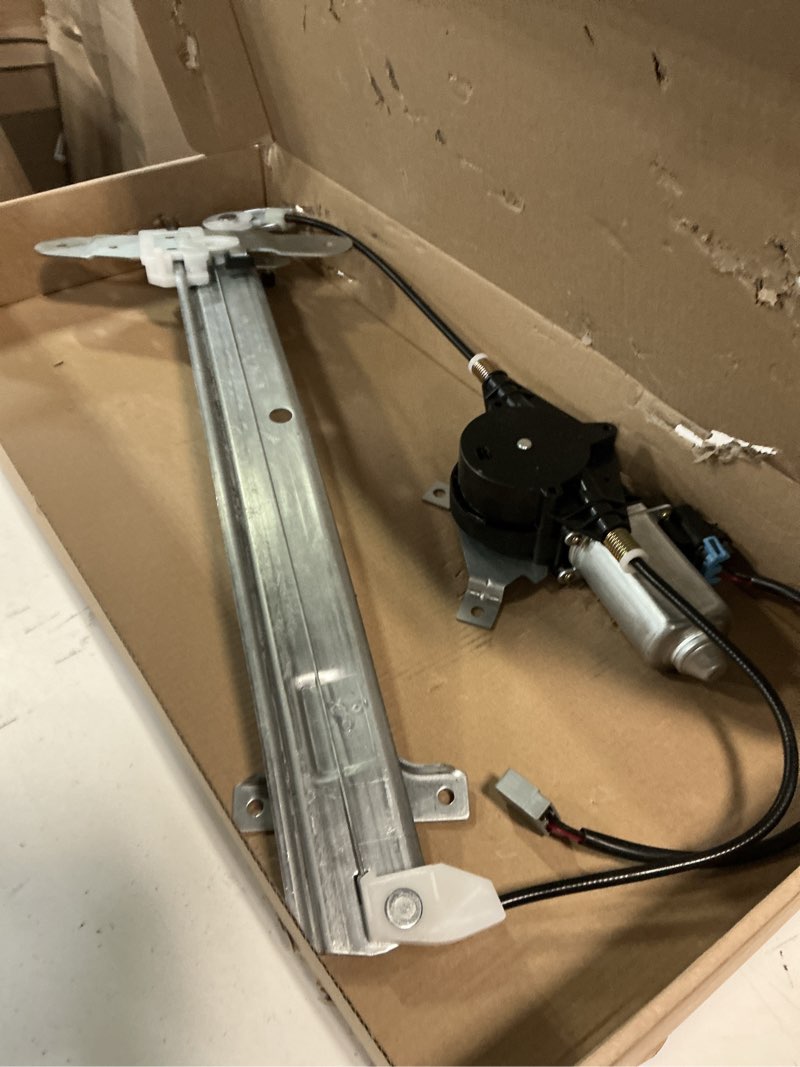 Condition photo showing Good Condition for front passenger side power window regulator with motor assembly compatible for ford crown victoria mercury grand marquis 1992-2011 marauder 2003-2004 right replace 741-665 660235 11a89