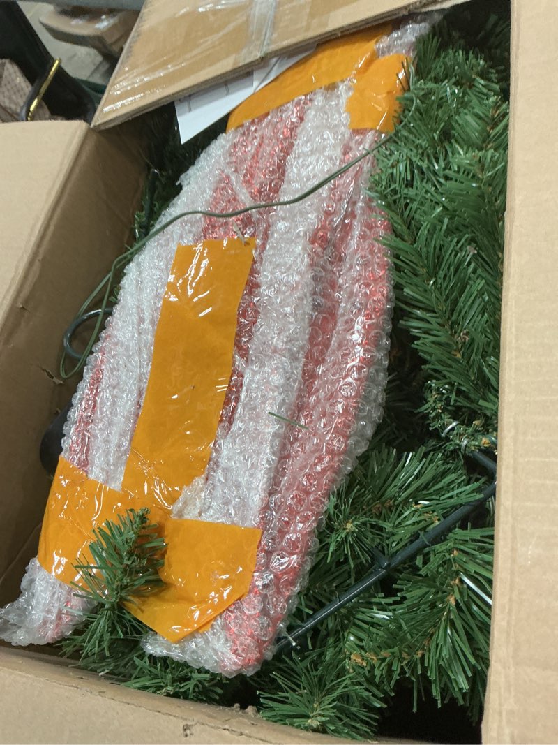 Condition photo showing Good Condition for Christmas Wreath 48 inch 