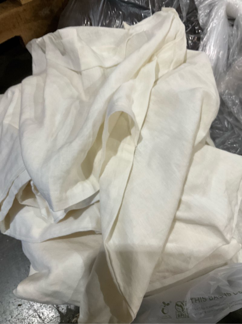Quince bedsheets and pillow case
