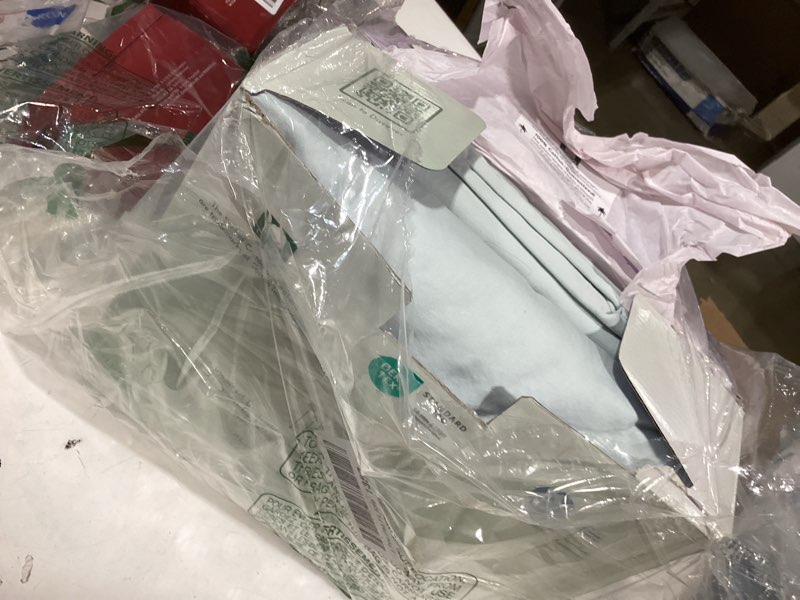 Condition photo showing Good Condition for california design den 5-star hotel 600 thread count 100% cotton sheets set - soft & smooth queen sheet for bed with deep pockets, quality beats egyptian cotton sheets and pillowcases (seafoam) queen 15 - seafoam