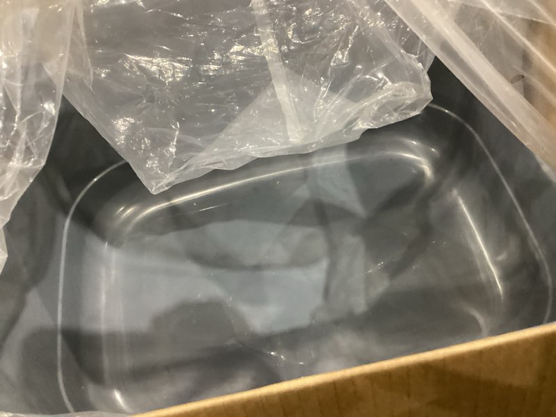 Condition photo showing Good Condition for spacetime extra large litter box with high sides,24.2" lx16.3 wx12.9 h xl multi cat litter pan for kitty,cat boxes for indoor cats,jumbo litter boxes for big cats,anti-splashing,easy to clean (grey)