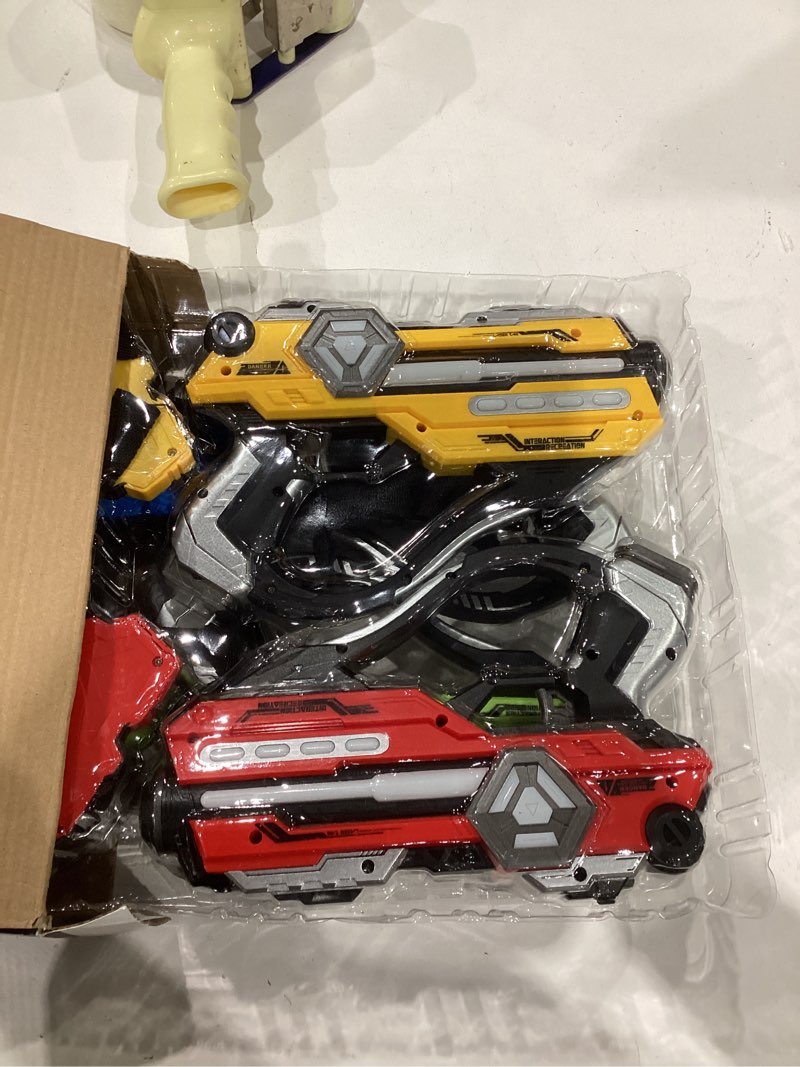 Condition photo showing Good Condition for Tag Guns Set of 4 Laser Tag with Digital LED Score Display Vests for Teens, Family and Adults Fun,Birthday Gift Toys for Kids Ages 6 7 8 9 10 11 12+Year Old Boy & Girls Multicolored Medium