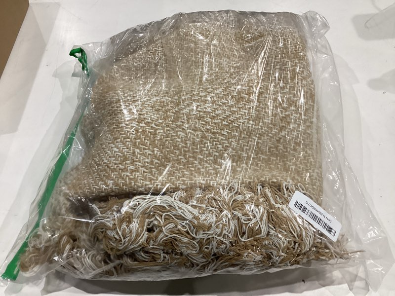Condition photo showing Good Condition for Collive Comfy Area Rug 4' x 6', Tan/Cream Woven Cotton Bedroom Rugs, Modern Indoor Accent Rug Floor Carpet with Tassel for Living Room, Nursery Room, Dining Room, Bedside, Office, Patio Decor Tan/Cream 4' X 6'(Rectangular)