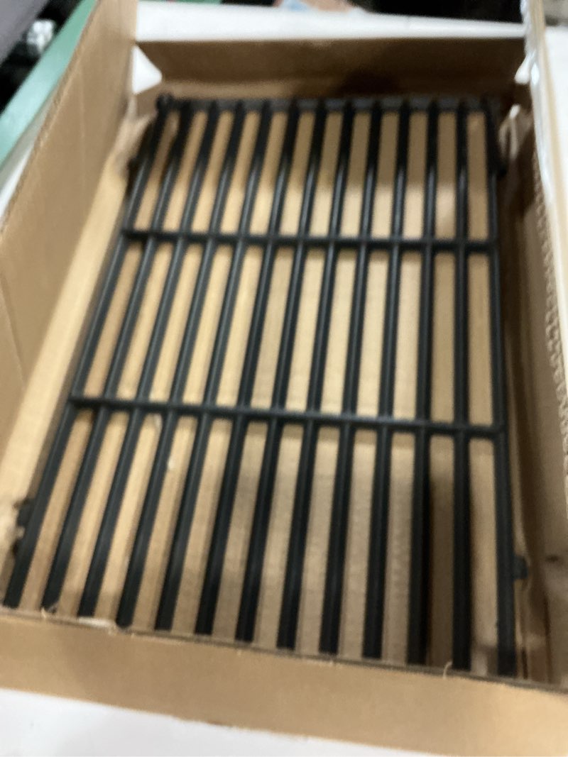 Condition photo showing New/Like New for QuliMetal 19.5" Grill Grates for Weber Genesis 300 Series, Genesis E310, E320, E330, S310, S320, S330, Replace for Weber 7524, 7528, Porcelain-Enameled Cast Iron Grill Grates Enamel-Coated Cast Iron Fits Genesis 300 With Front Knobs