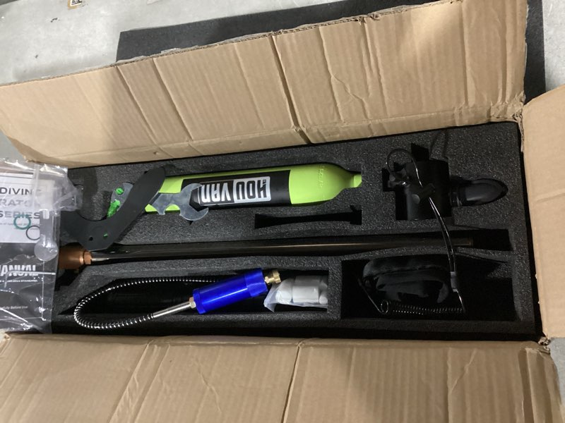 Condition photo showing Good Condition for Mini Scuba Tank 0.5L Capacity Inflatable Diving Tank DOT Certified Portable Scuba Tank Support Underwater Breathing up to 16ft for Underwater Work/Underwater Recreation 300 Green+mini Hand Pump