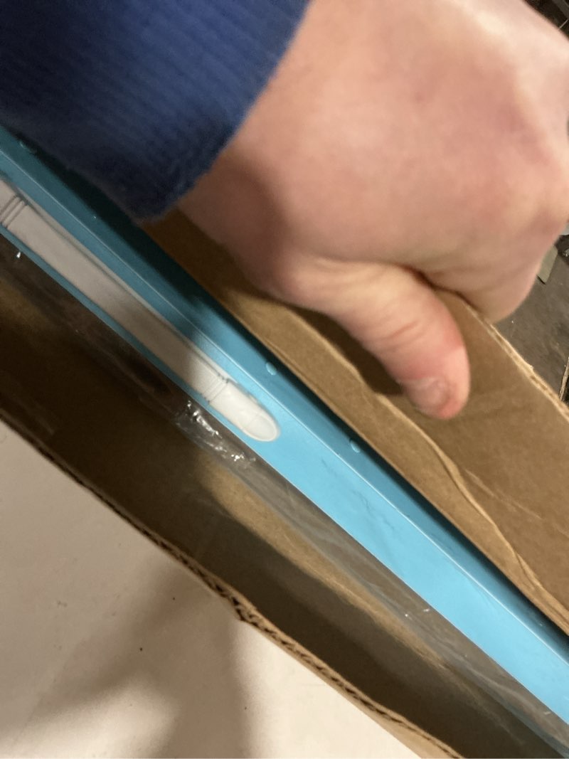 Condition photo showing Good Condition for ARTDOT A1 Storage Book for Diamond Painting Kits, Diamond Art Portfolio Folder for Diamond Painting Accessories with 13 Pockets, 26 Views Protectors (34x25.4inches) A1:34x25.6 inches