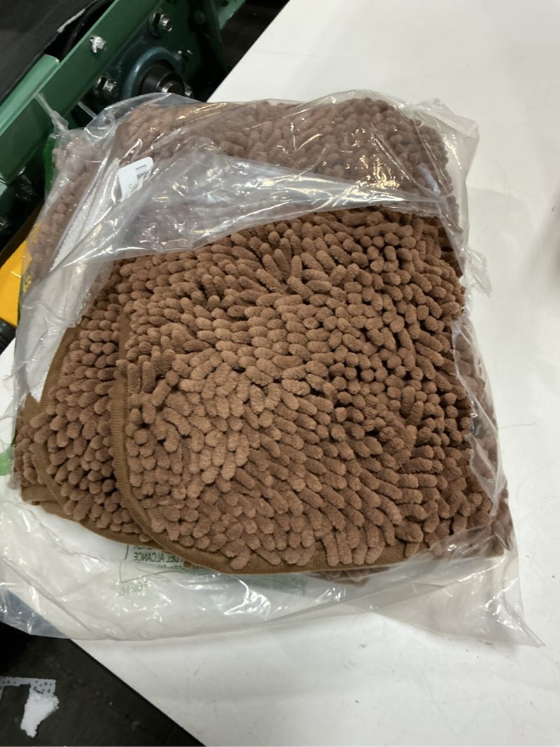 Condition photo showing Good Condition for olanly dog door mat for muddy paws 40x24, absorbs moisture and dirt, absorbent non-slip washable doormat, quick dry chenille mud mat for dogs, entry indoor entryway carpet for inside floor, mocha mocha solid 40" x 24"