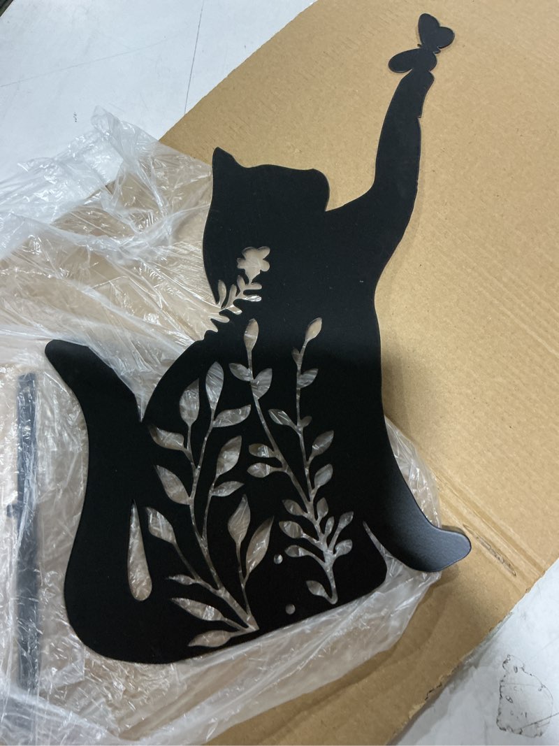 Condition photo showing Good Condition for biagift metal black cat statue garden yard decoration | cat gifts for cat lovers, outdoor home decoration