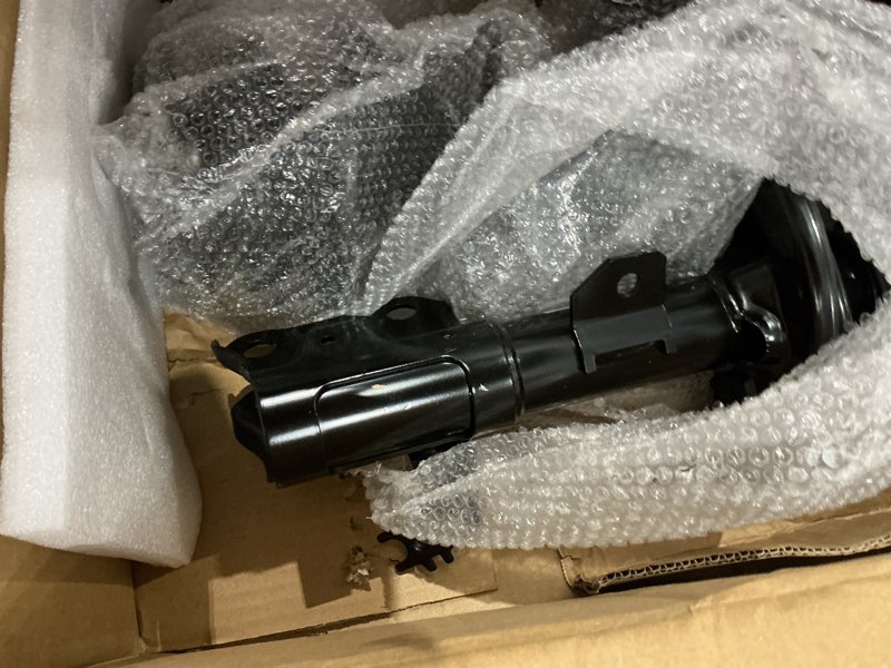 Condition photo showing New/Like New for front complete struts assembly fit for camry 2012 2013 2014 2015 2016 2017,shock absorbers & struts suspension with coil springs replace 172992,172993 amortiguadores delanteros pack of 2 front 2012-2017 toyota camry