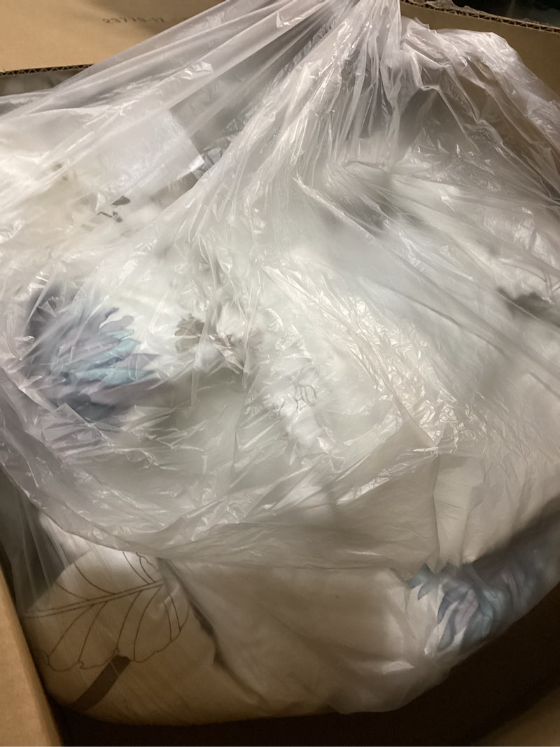 Condition photo showing As Is for Luxudecor Floral Comforter Set Full Size, Blue Floral Comforter and Sheet Set, 7 Pieces Bed in a Bag Soft Microfiber Complete Bedding Sets for All Seasons 80"×90"