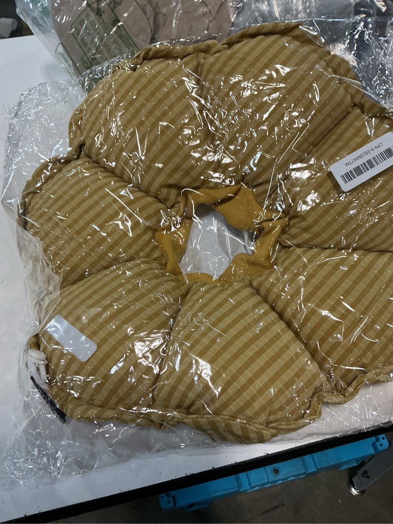 Condition photo showing Good Condition for h hidream soft dog cones for medium dogs,cute adjustable cone for dogs to stop licking,dog recovery collars & cones that can protect head and foot wounds?daisy yellow all-season style xl yellow