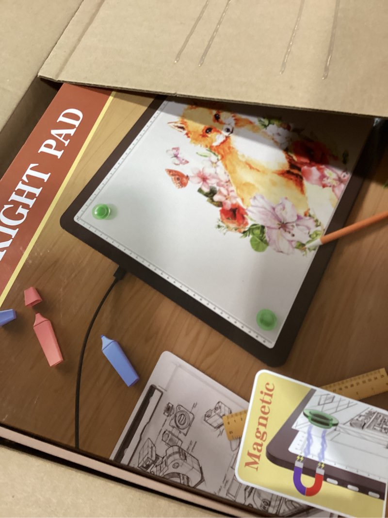 Condition photo showing New/Like New for heanolier a3 artist tracing light box copy table,(18.2" l x 13.4" w) super bright magnetic light pad with side buttons,usb-c power dimmerable light board for diamond painting,tattoo drawing,sketching black a3 without bag