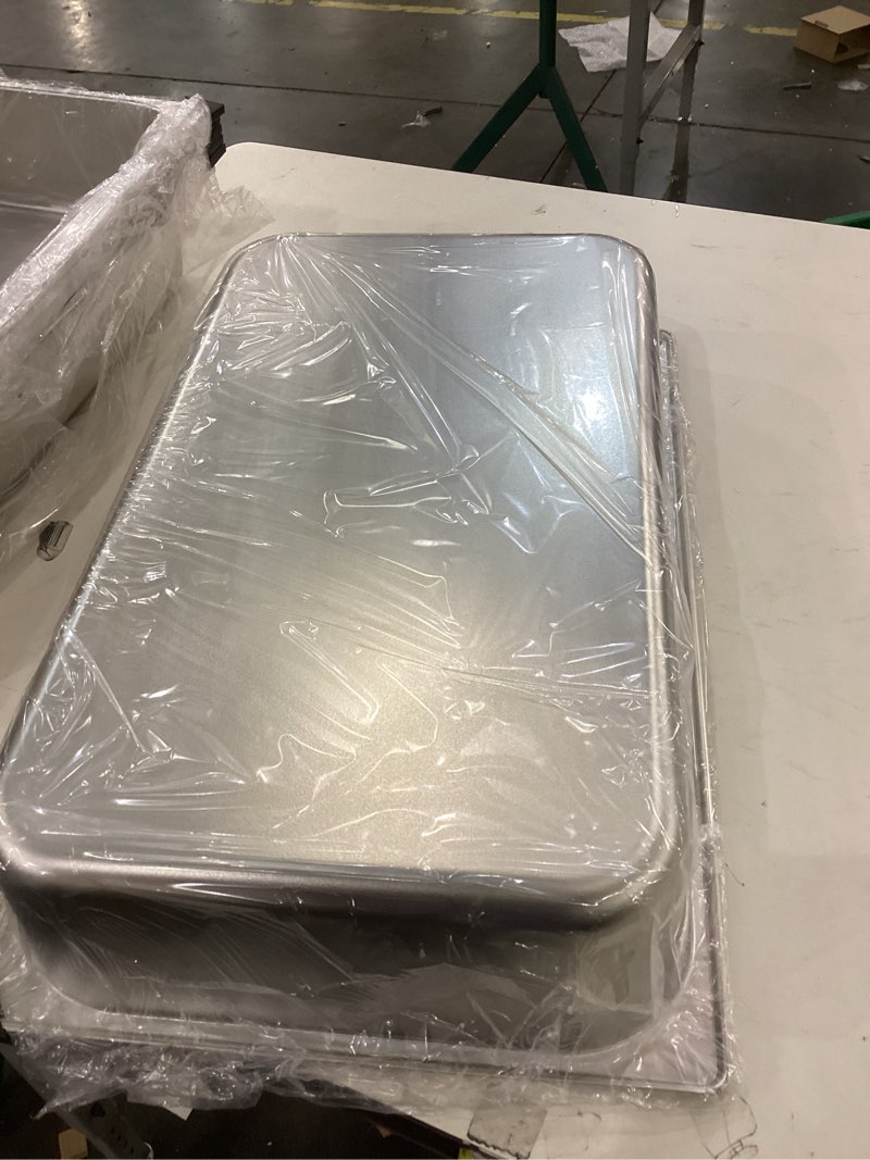 Condition photo showing New/Like New for Aluminum pan