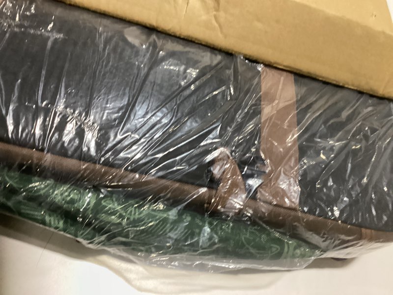 Condition photo showing Good Condition for Extra Large Cat Carrier Soft Sided, Portable Small Dog Carrier for 2 Cats, 24"x16.5"x16" Car Travel Folding Comfortable Design, Green Green with curtain