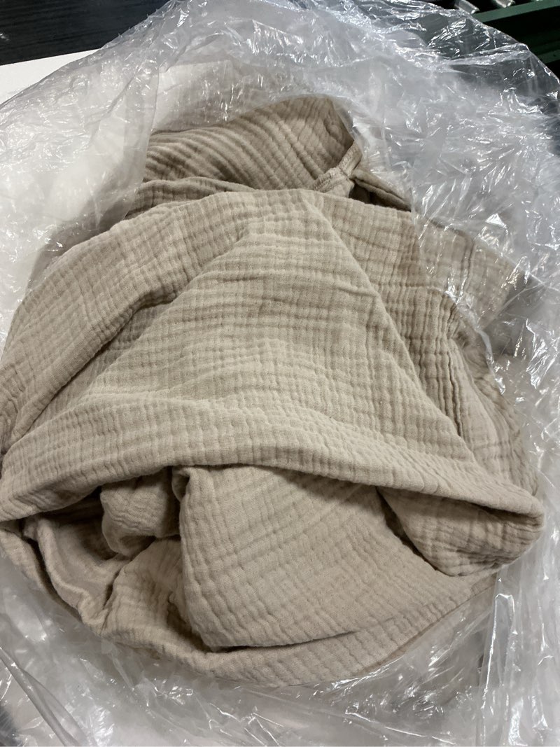 Condition photo showing Good Condition for organic cotton gauze duvet cover, full/queen, dune