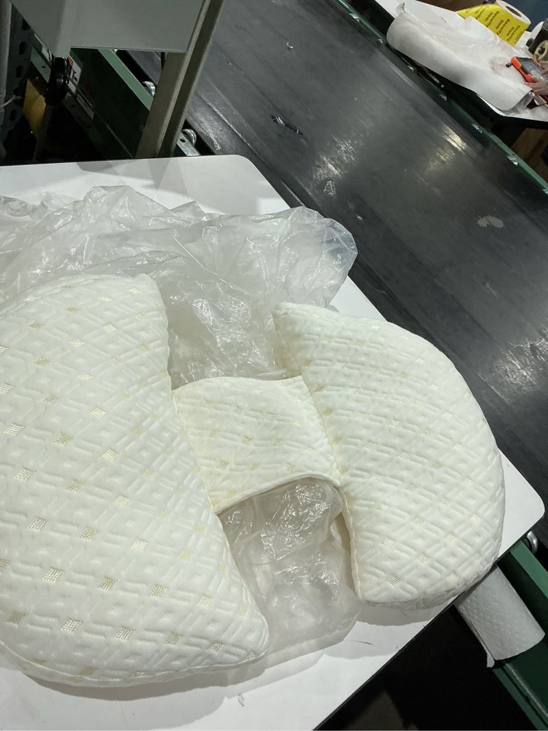 Condition photo showing Good Condition for pregnancy pillow for pregnant women, soft pregnancy body pillow, support for back, hips, legs, maternity pillow with detachable and adjustable pillow cover, pregnancy pillows for sleeping